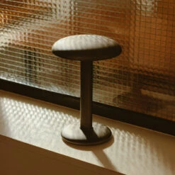 FLOS Gustave LED-Tischleuchte, Akku 927 Aluminium -FLOS 10008971 2