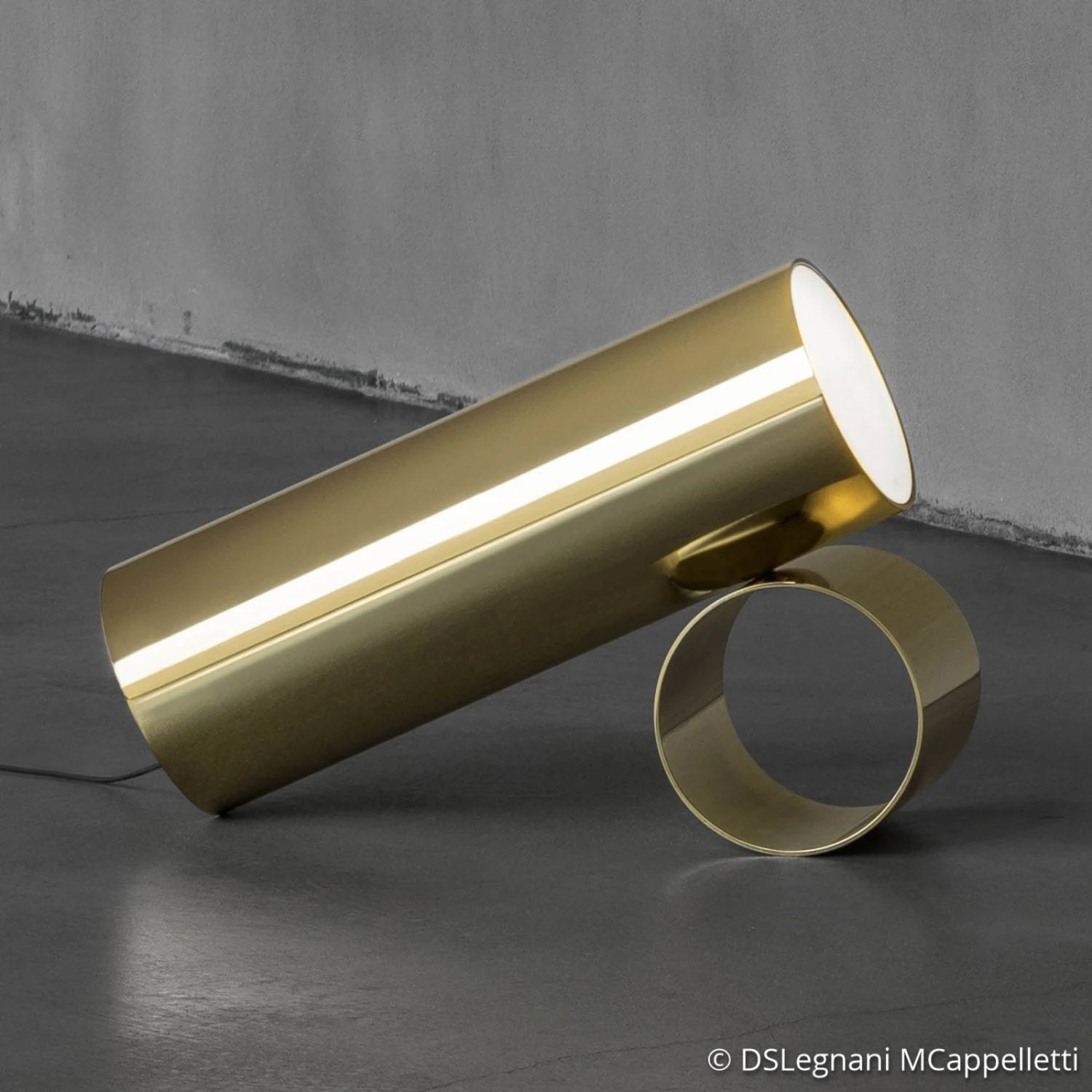 FLOS Sawaru LED-Tischleuchte, verstellbar gold FLOS Sawaru LED-Tischleuchte, Verstellbar Gold -FLOS 3510516