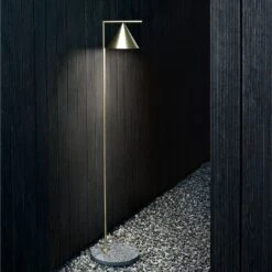 FLOS Captain Flint Stehleuchte 2.700K Messing/grau -FLOS 3510842 2